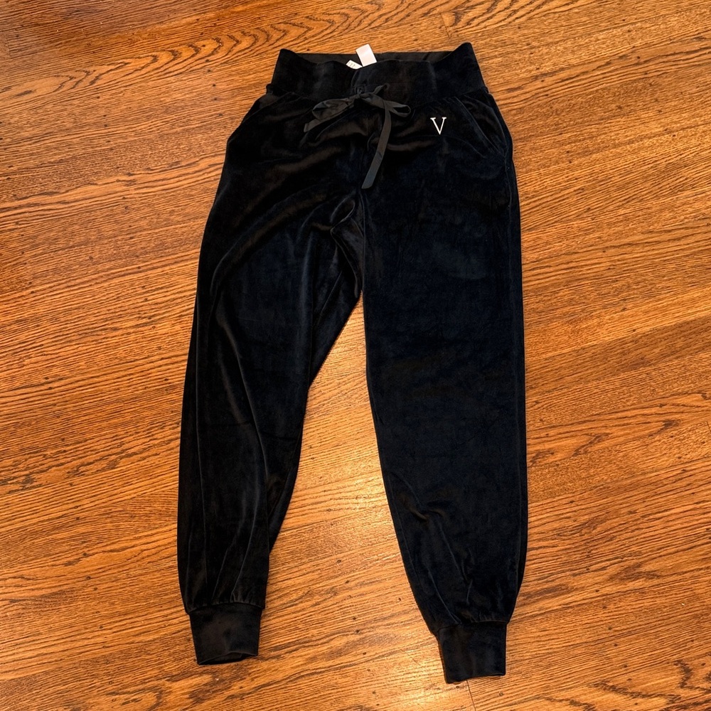 NWT Victoria's Secret Black Velour Joggers with Crystal V - women's size XS